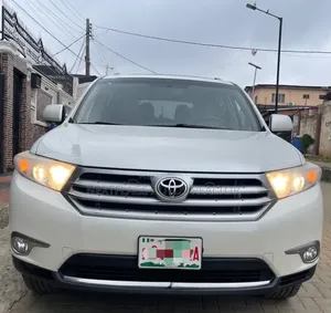 Toyota Highlander 2012 White