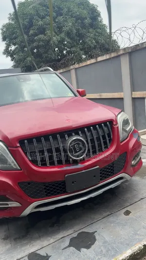 Mercedes-Benz GLK-Class 2010 Red