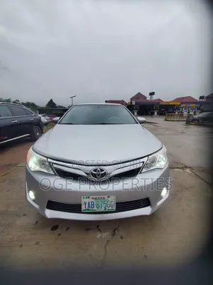 Toyota Camry 2012 Silver