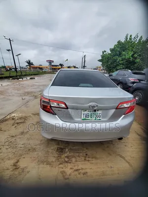 Toyota Camry 2012 Silver