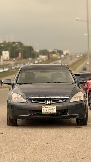 Honda Accord 2005 Gray