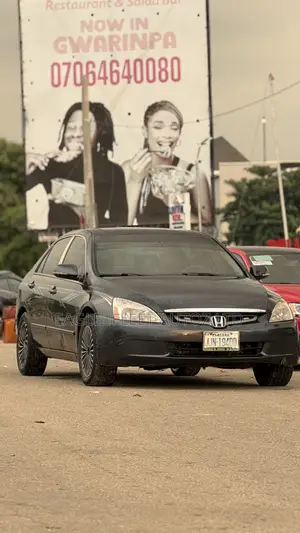 Honda Accord 2005 Gray
