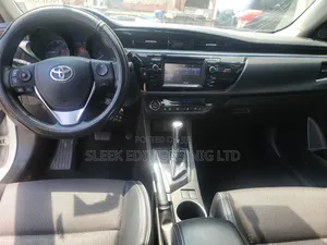 Toyota Corolla S 4dr Sedan (1.8L 4cyl CVT) 2014 White