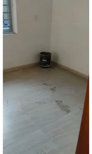 Mini Flat in Adekunle for rent