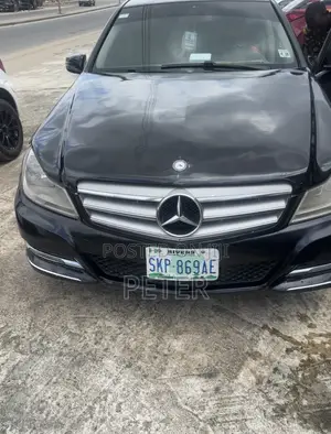 Mercedes-Benz C300 2013 Black