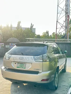 Lexus RX 330 2004 Gold