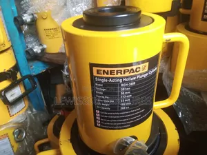 ENERPAC 30 Tons Hollow Jack