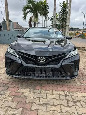 Toyota Camry XSE FWD 2020 Gray