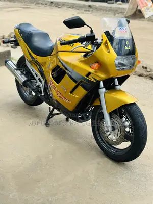 Suzuki GSXF 2004 Yellow