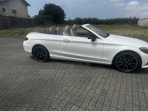 Mercedes-Benz C300 2019 White