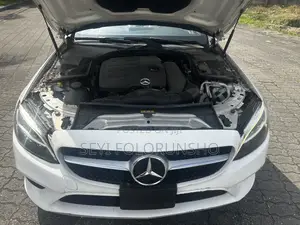 Mercedes-Benz C300 2019 White