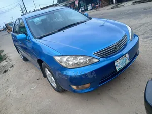 Toyota Camry 2005 Blue