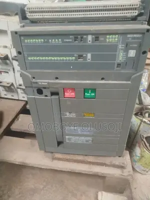 ABB 1250a and 1600a Acb