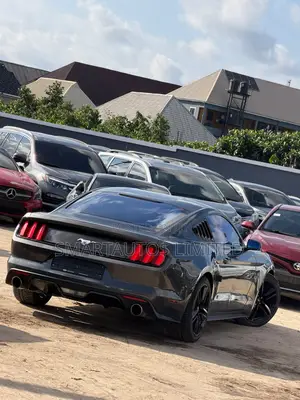Ford Mustang 2016 Black