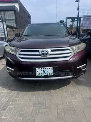 Toyota Highlander 2012 Maroon