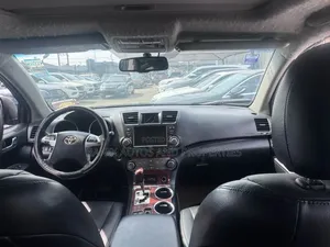 Toyota Highlander 2012 Maroon