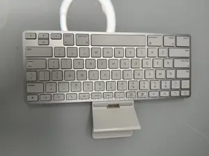 Apple iPad Keyboard Dock