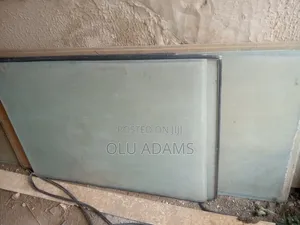 9pieces 10mm Tempered Glass Panels for Sale 2 Long and 7 Medium Length