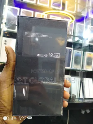 New Samsung Galaxy S22 Ultra 256 GB
