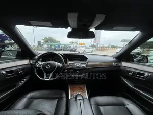 Mercedes-Benz E-Class 2015 Black