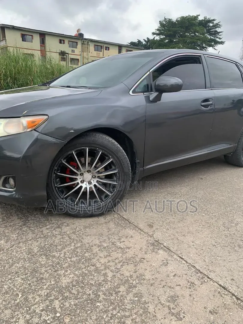 Toyota Venza AWD 2011 Black