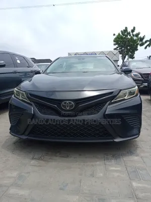 Toyota Camry LE FWD (2.5L 4cyl 8AM) 2018 Black