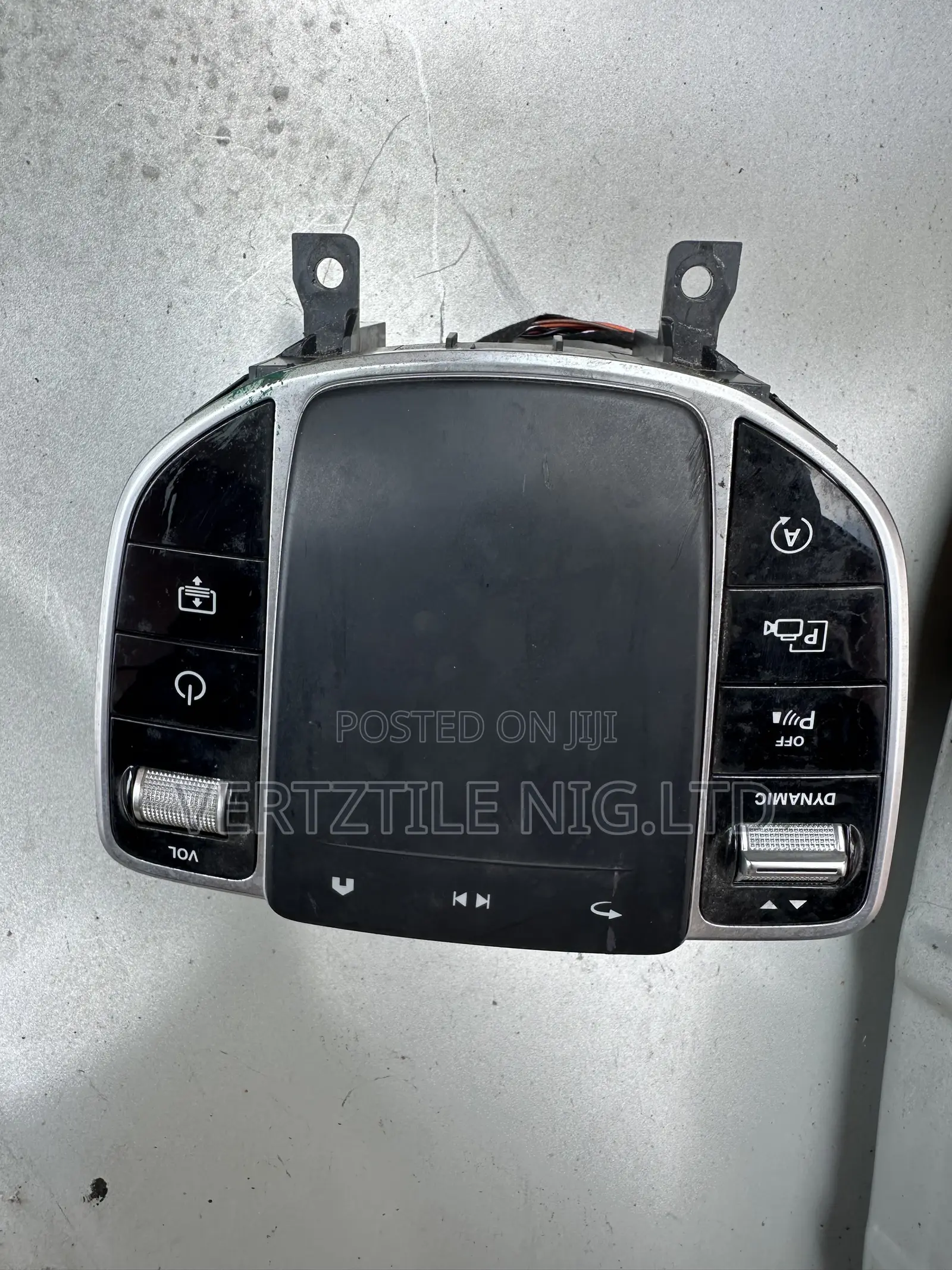 E Class 2019- 2022 Console Touchpad Controller
