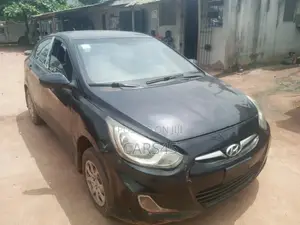 Hyundai Accent 2012 Black