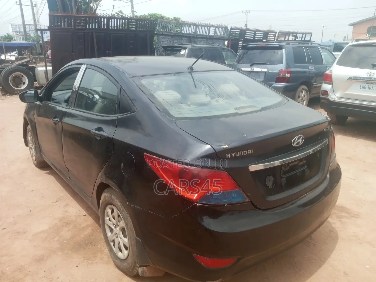 Hyundai Accent 2012 Black