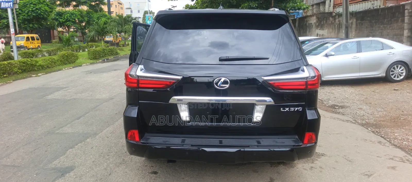 Lexus LX 570 AWD 2018 Black