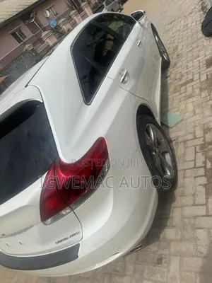 Toyota Venza Limited 2016 White