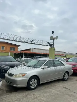 Toyota Camry LE V6 4dr Sedan (3.0L 6cyl 4A) 2002 Silver
