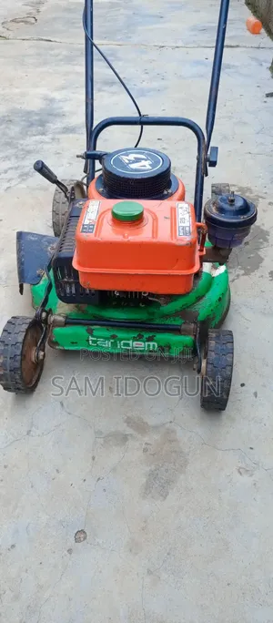 Heavy-Duty Gasoline Lawn Mower (Kawasaki 43 Series)