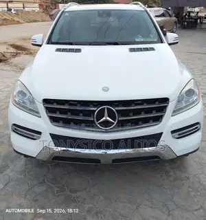 Mercedes-Benz M Class ML350 4dr SUV (3.5L 6cyl 7A) 2014 White