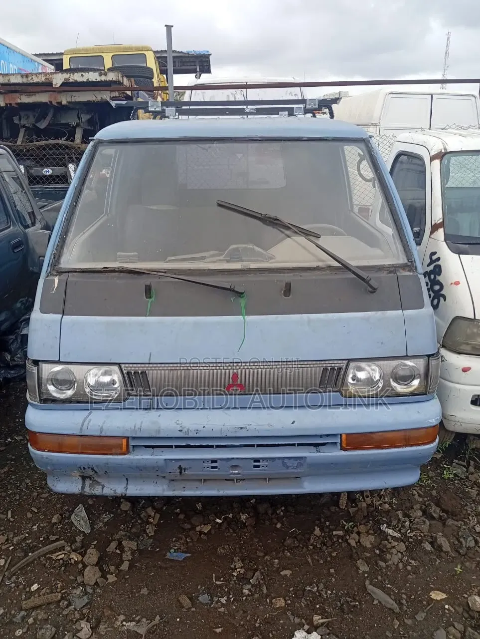 Mitsubishi L300 1999