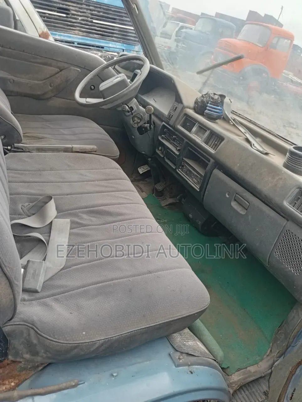Mitsubishi L300 1999
