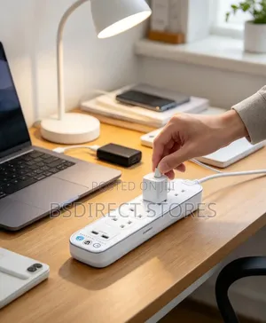 Masterplug WHITE 4 Socket Power Surge Protected Lead With Two USB Port
