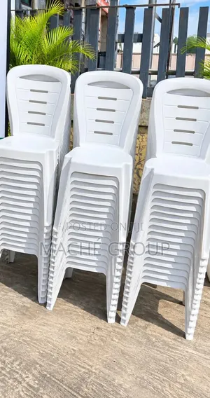 Auditorium Chairs - Strong White Chairs for Parties