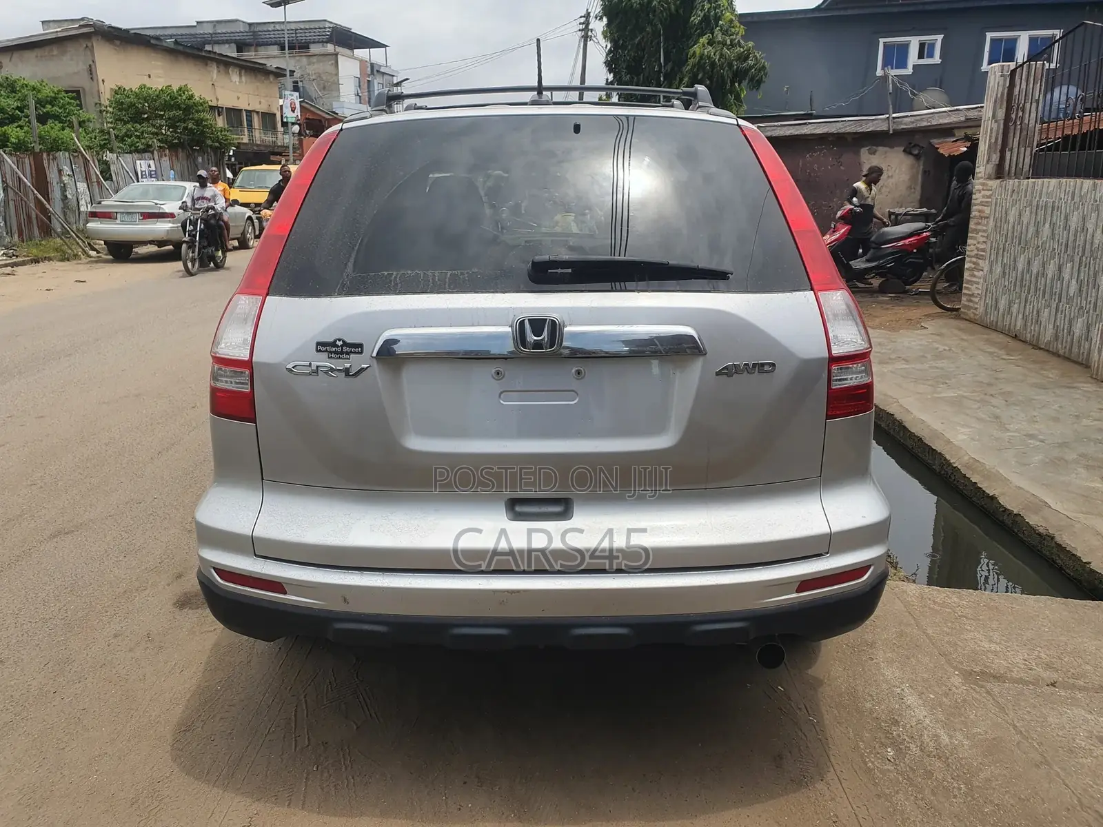 Honda CR-V 2011 Silver