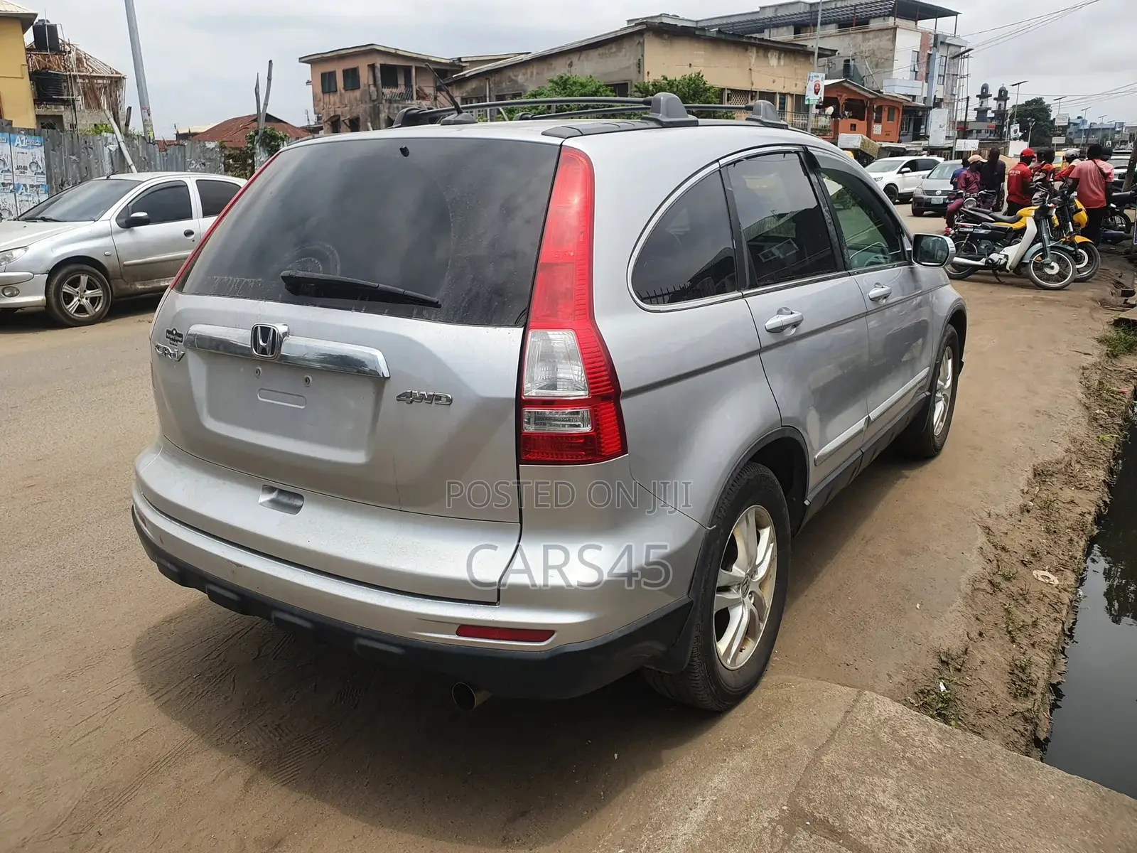 Honda CR-V 2011 Silver