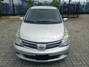 Nissan Versa 2008 Silver