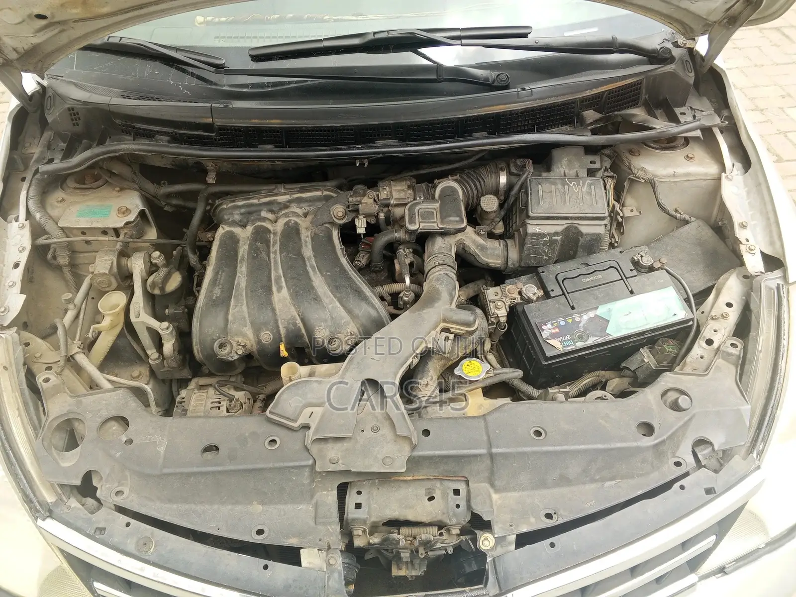 Nissan Versa 2008 Silver
