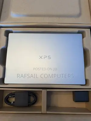 New Laptop Dell XPS 13 8GB Intel Core 5 SSD 512GB