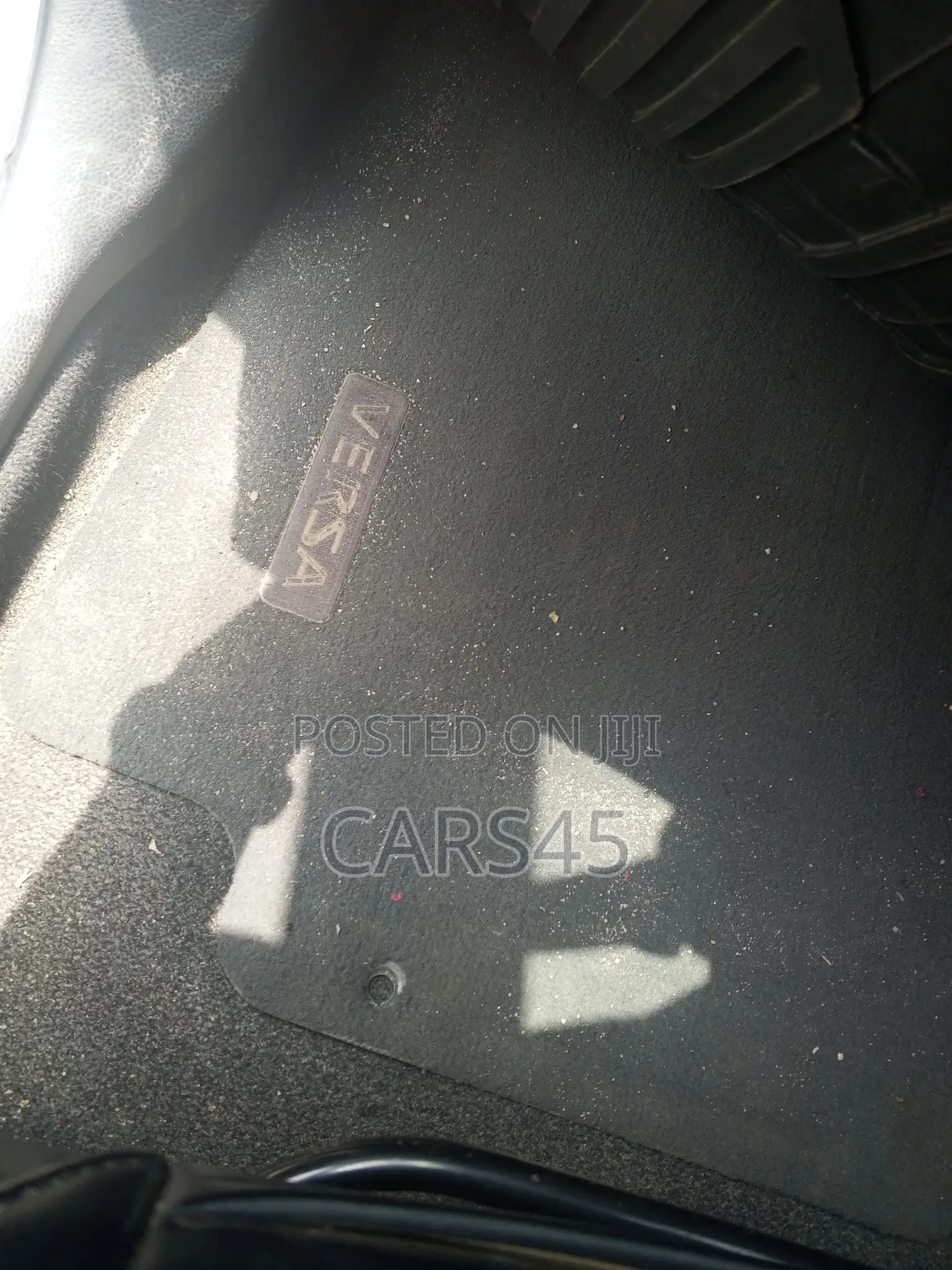 Nissan Versa 2008 Silver