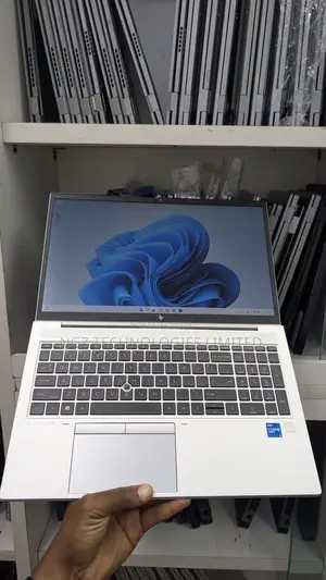Laptop HP EliteBook 840 G8 16GB Intel Core i5 SSD 512GB