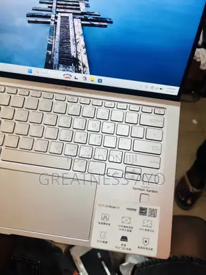 Laptop Asus Zenbook 14 OLED 32GB Intel Core i7 SSD 256GB