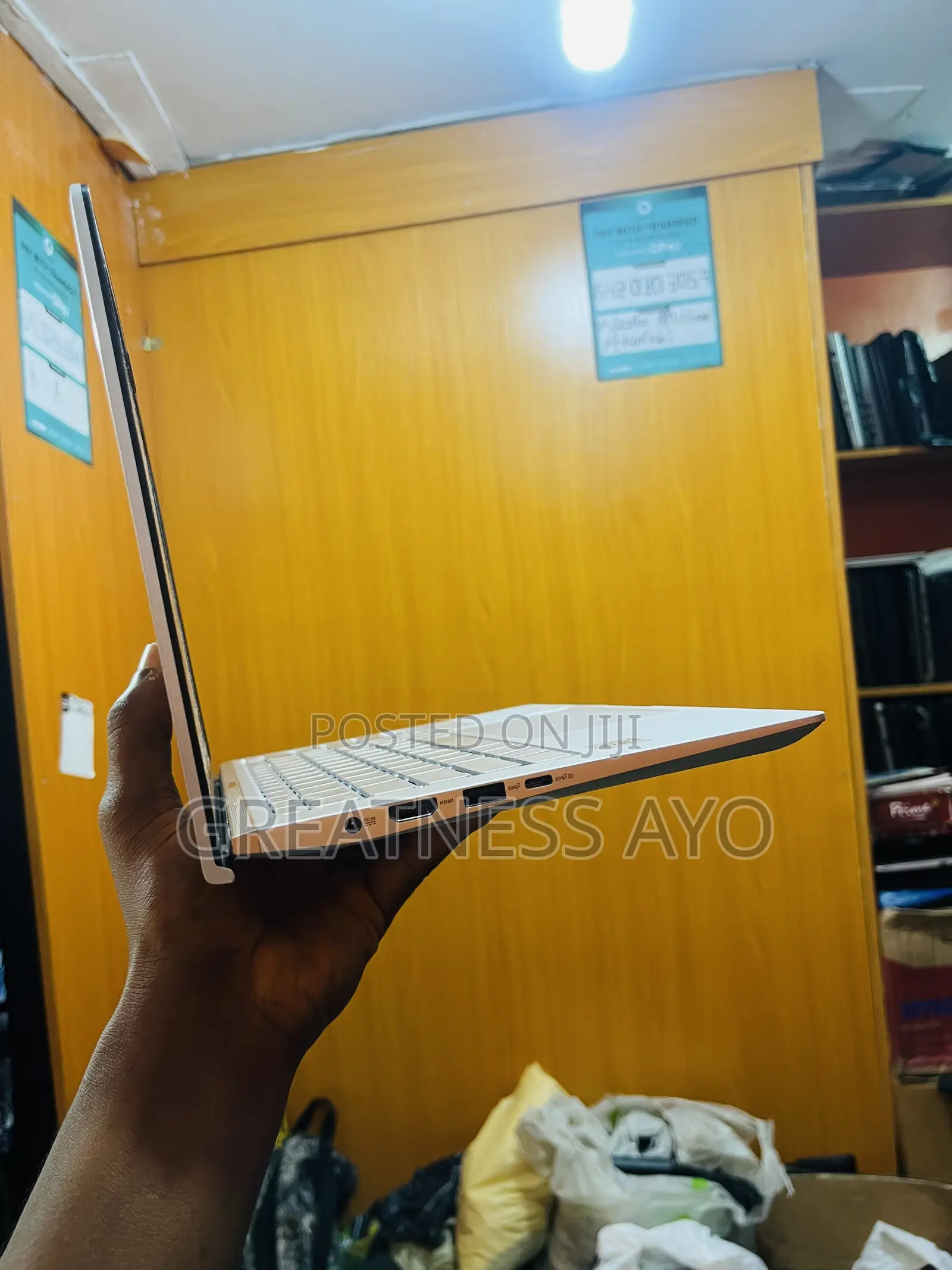 Laptop Asus Zenbook 14 OLED 32GB Intel Core i7 SSD 256GB