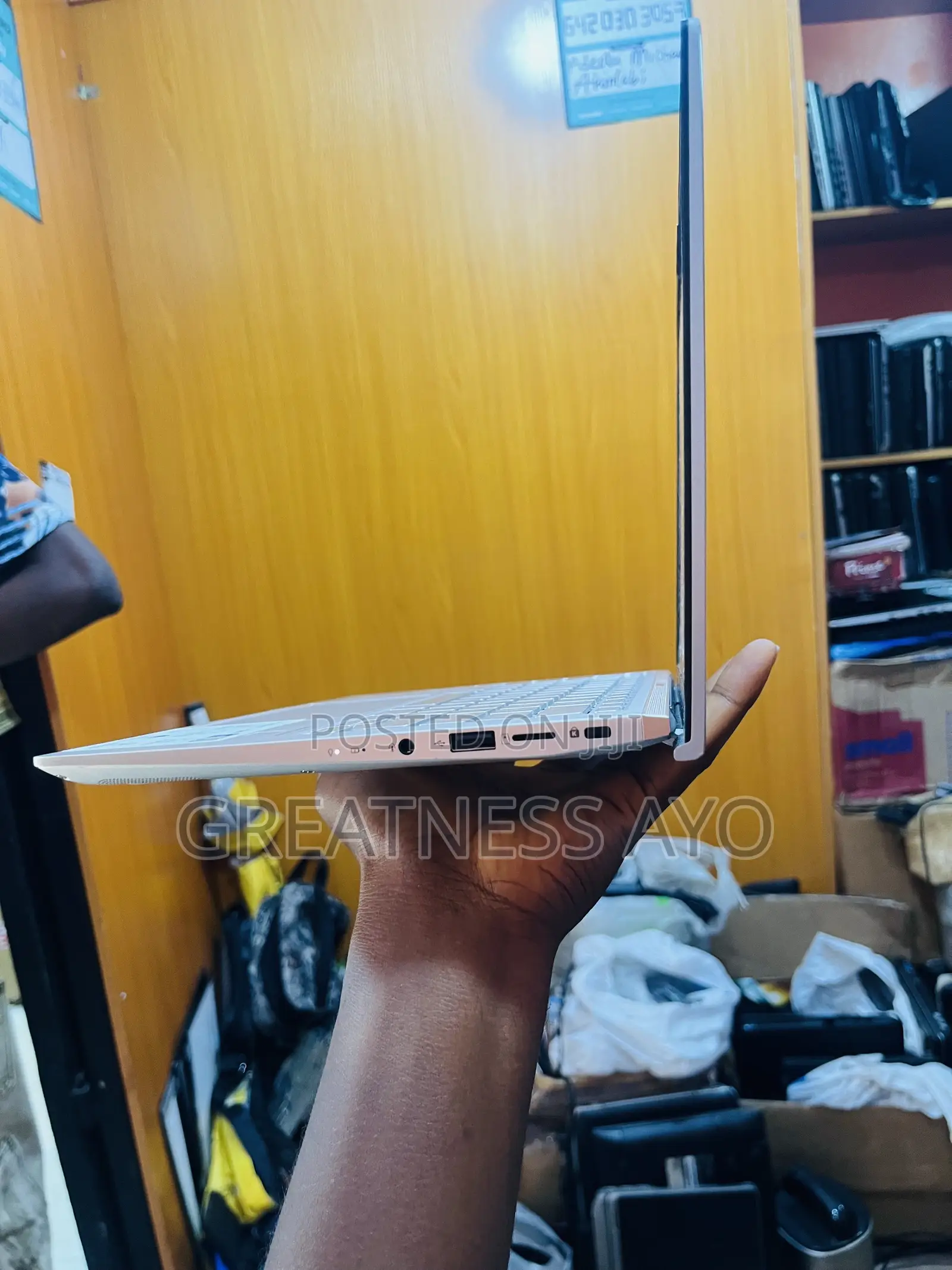 Laptop Asus Zenbook 14 OLED 32GB Intel Core i7 SSD 256GB