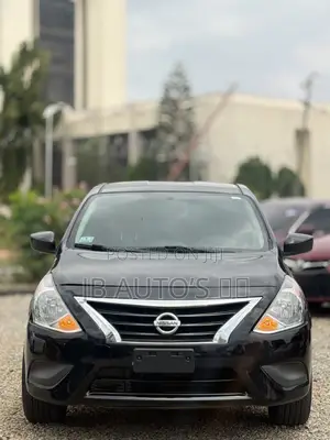 Nissan Versa 1.6 SV 2019 Black