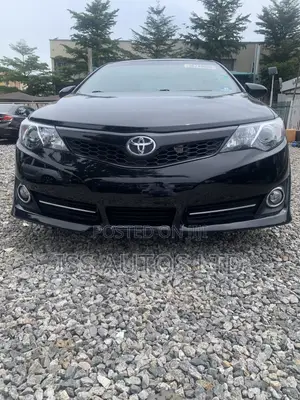 Toyota Camry SE 4dr Sedan (2.5L 4cyl 6A) 2013 Black